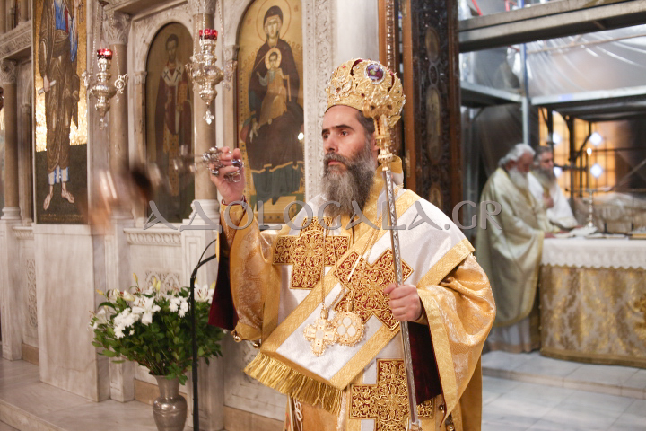 Παρουσία πλήθους πιστών η πρώτη Αρχιερατική Θ. Λειτουργία του Πρωτοσύγκελου της Αρχιεπισκοπής Αθηνών, Επισκόπου Χριστουπόλεως κ. Βαρνάβα 