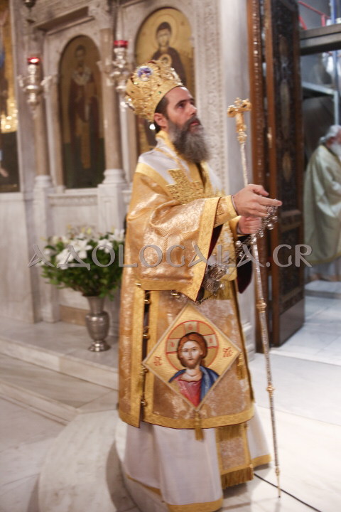 Παρουσία πλήθους πιστών η πρώτη Αρχιερατική Θ. Λειτουργία του Πρωτοσύγκελου της Αρχιεπισκοπής Αθηνών, Επισκόπου Χριστουπόλεως κ. Βαρνάβα 