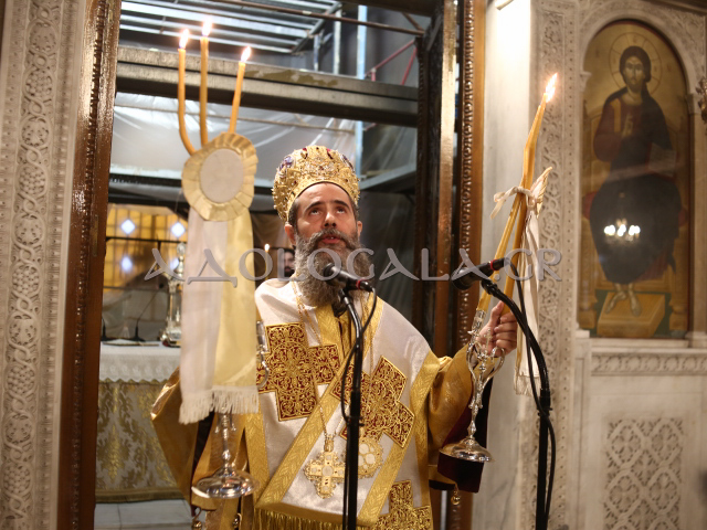 Παρουσία πλήθους πιστών η πρώτη Αρχιερατική Θ. Λειτουργία του Πρωτοσύγκελου της Αρχιεπισκοπής Αθηνών, Επισκόπου Χριστουπόλεως κ. Βαρνάβα 