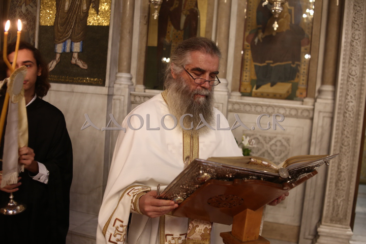 Παρουσία πλήθους πιστών η πρώτη Αρχιερατική Θ. Λειτουργία του Πρωτοσύγκελου της Αρχιεπισκοπής Αθηνών, Επισκόπου Χριστουπόλεως κ. Βαρνάβα 