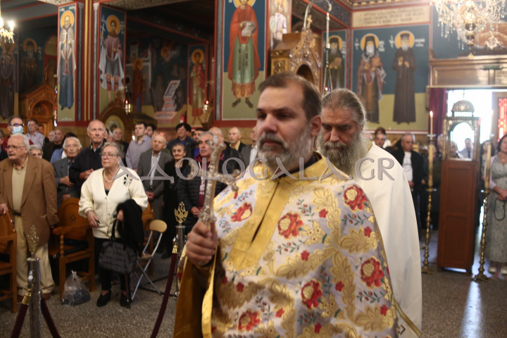 Παρουσία πλήθους πιστών η πρώτη Αρχιερατική Θ. Λειτουργία του Πρωτοσύγκελου της Αρχιεπισκοπής Αθηνών, Επισκόπου Χριστουπόλεως κ. Βαρνάβα 