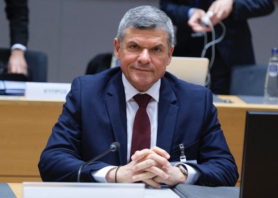 Στην Αθήνα ο Υπουργός Ενέργειας - Θα συμμετάσχει στο «Επιχειρηματικό και Επενδυτικό Φόρουμ Κύπρου-Ελλάδας»