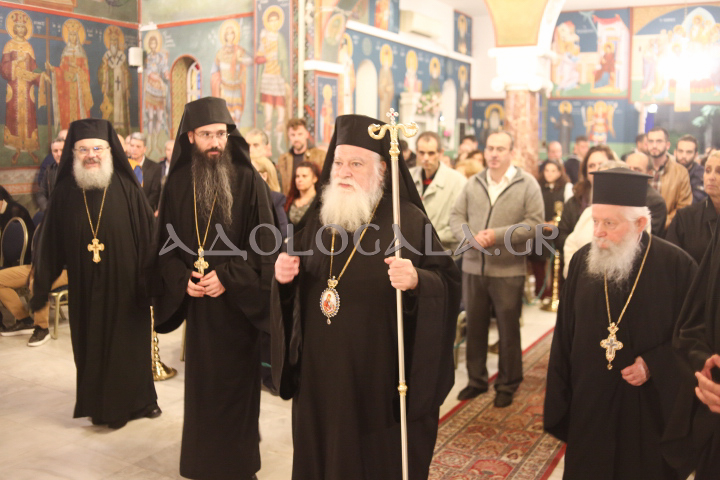 Αγία Άννη Ταύρου: Με λαμπρότητα η Ιερά Λιτάνευση της Τίμιας Χειρός της Αγίας Θεοπρομήτορος Άννης από το Άγιον Όρος, για τα 100 χρόνια από την ίδρυση της ενορίας