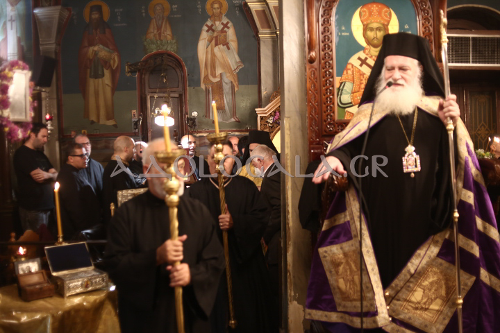 Λαμπρός εσπερινός του Αγίου Αποστόλου Ανδρέα του Πρωτοκλήτου στο Γηροκομείο Αθηνών (Εικόνες)