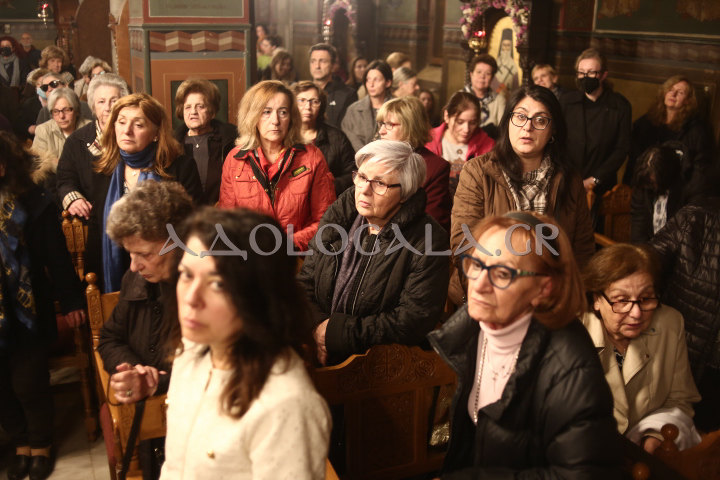Λαμπρός εσπερινός του Αγίου Αποστόλου Ανδρέα του Πρωτοκλήτου στο Γηροκομείο Αθηνών (Εικόνες)