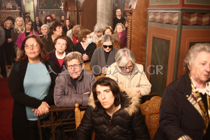 Λαμπρός εσπερινός του Αγίου Αποστόλου Ανδρέα του Πρωτοκλήτου στο Γηροκομείο Αθηνών (Εικόνες)