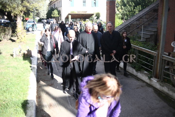 Ο Ιερός Ναός του Αγίου Αποστόλου και Πρωτοκλήτου Ανδρέα Γηροκομείου Αθηνών τίμησε τον Προστάτη του (Εικόνες) 