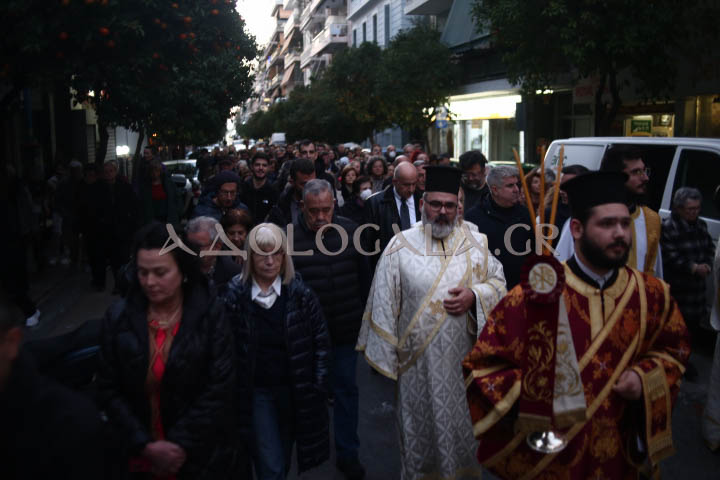Χριστουπόλεως Βαρνάβας: Έχουμε ανάγκη από ανθρώπους που αγαπούν τον Θεό, σε μία εποχή που αυτά τα βάζει σε δεύτερη μοίρα - Τελέστηκε η Ιερά Λιτάνευση της Εικόνας του Αγίου Ελευθερίου στο Γκύζη (Εικόνες)