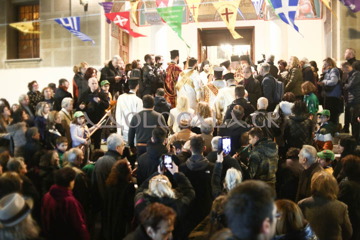 Χριστουπόλεως Βαρνάβας: Έχουμε ανάγκη από ανθρώπους που αγαπούν τον Θεό, σε μία εποχή που αυτά τα βάζει σε δεύτερη μοίρα - Τελέστηκε η Ιερά Λιτάνευση της Εικόνας του Αγίου Ελευθερίου στο Γκύζη (Εικόνες)