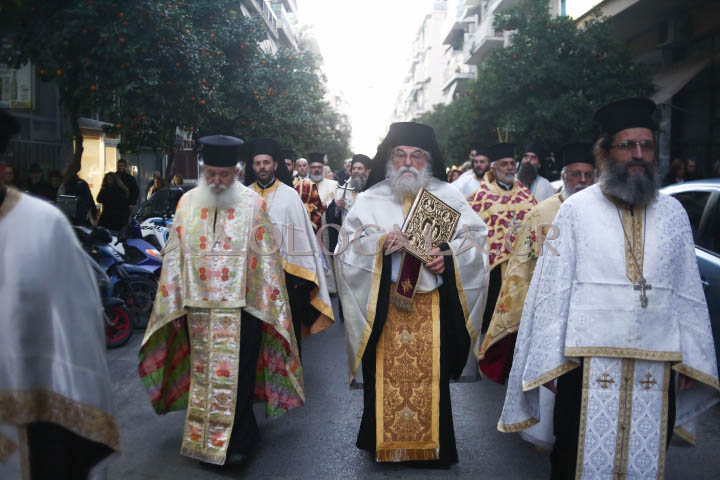 Χριστουπόλεως Βαρνάβας: Έχουμε ανάγκη από ανθρώπους που αγαπούν τον Θεό, σε μία εποχή που αυτά τα βάζει σε δεύτερη μοίρα - Τελέστηκε η Ιερά Λιτάνευση της Εικόνας του Αγίου Ελευθερίου στο Γκύζη (Εικόνες)