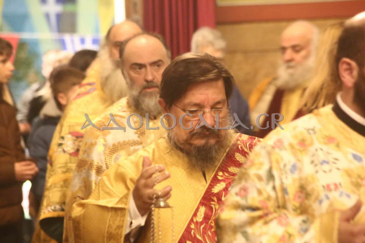 Λαμπρός Εσπερινός για την Ιερά Μνήμη του Αγίου Ελευθερίου στο Γκύζη (Εικόνες)