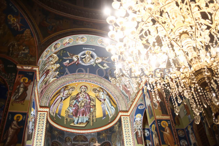 Λαμπρός Εσπερινός για την Ιερά Μνήμη του Αγίου Ελευθερίου στο Γκύζη (Εικόνες)