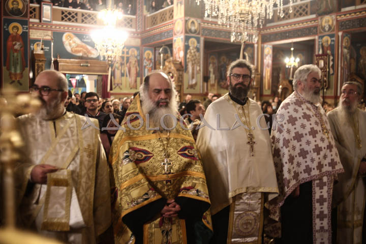 Λαμπρός Εσπερινός για την Ιερά Μνήμη του Αγίου Ελευθερίου στο Γκύζη (Εικόνες)