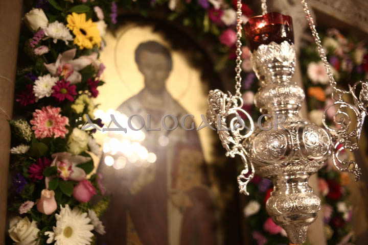 Λαμπρός Εσπερινός για την Ιερά Μνήμη του Αγίου Ελευθερίου στο Γκύζη (Εικόνες)