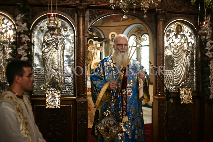 Δισαρχιερατική Θεία Λειτουργία για τον Άγιο Νικόλαο στον Ι.Ν. Αγίου Νικολάου Πτωχοκομείου Αθηνών (Εικόνες)