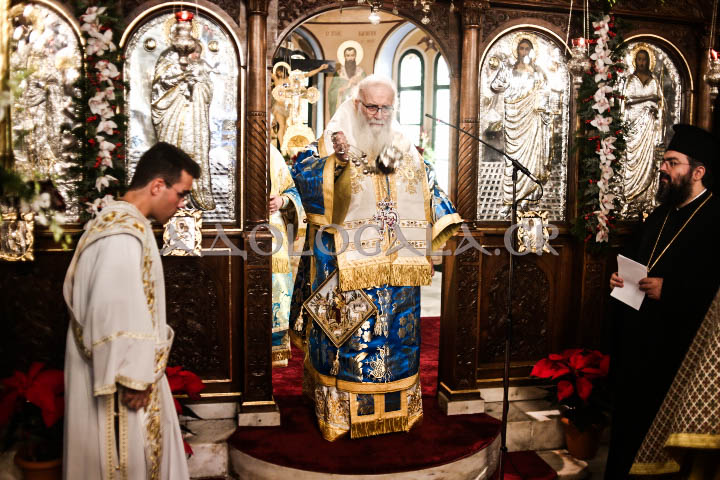 Δισαρχιερατική Θεία Λειτουργία για τον Άγιο Νικόλαο στον Ι.Ν. Αγίου Νικολάου Πτωχοκομείου Αθηνών (Εικόνες)