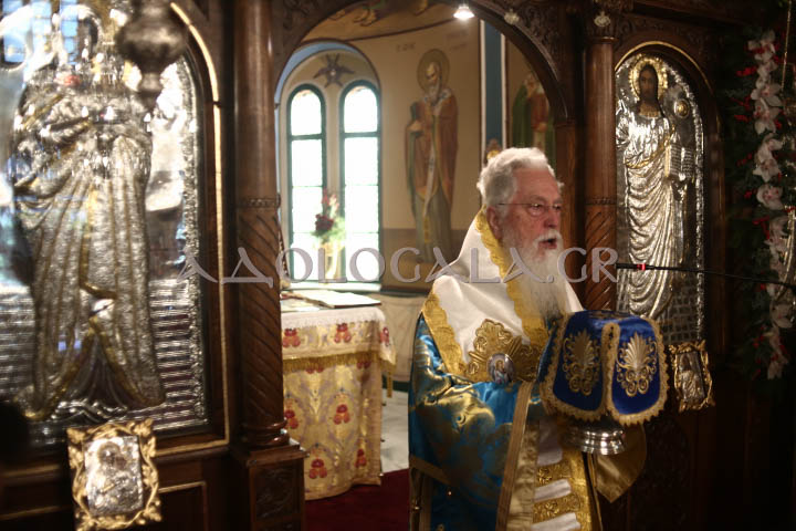 Δισαρχιερατική Θεία Λειτουργία για τον Άγιο Νικόλαο στον Ι.Ν. Αγίου Νικολάου Πτωχοκομείου Αθηνών (Εικόνες)