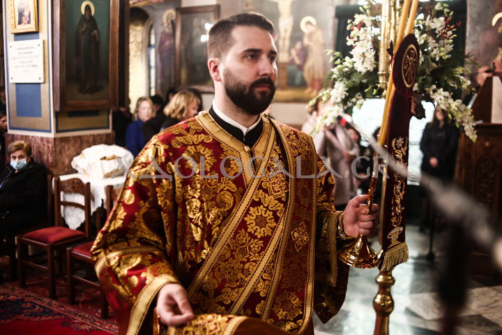 Δισαρχιερατική Θεία Λειτουργία για τον Άγιο Νικόλαο στον Ι.Ν. Αγίου Νικολάου Πτωχοκομείου Αθηνών (Εικόνες)