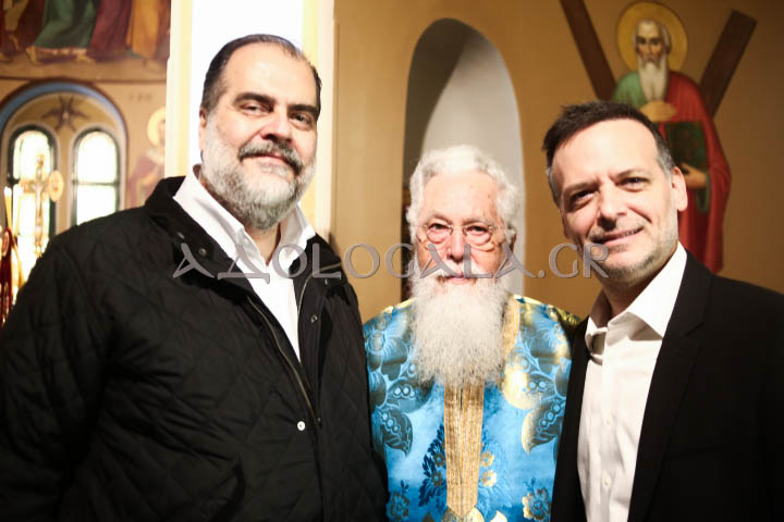 Δισαρχιερατική Θεία Λειτουργία για τον Άγιο Νικόλαο στον Ι.Ν. Αγίου Νικολάου Πτωχοκομείου Αθηνών (Εικόνες)
