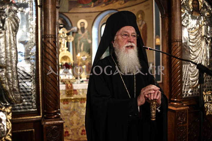 Δισαρχιερατική Θεία Λειτουργία για τον Άγιο Νικόλαο στον Ι.Ν. Αγίου Νικολάου Πτωχοκομείου Αθηνών (Εικόνες)