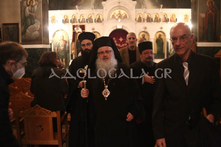 Αρχιερατικός Εσπερινός για τον Προστάτη του Αντικαρκινικού Νοσοκομείου Αθηνών, Άγιο Σάββα τον Ηγιασμένο (Εικόνες)