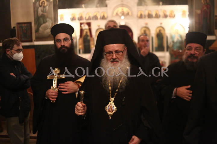 Αρχιερατικός Εσπερινός για τον Προστάτη του Αντικαρκινικού Νοσοκομείου Αθηνών, Άγιο Σάββα τον Ηγιασμένο (Εικόνες)
