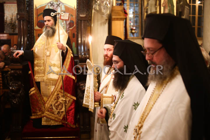 Επίσκοπος Χριστουπόλεως Βαρνάβας στον πανηγυρίζοντα Άγιο Σπυρίδωνα Σταδίου: Ο πλούτος ο δικός μας θα είναι πλούτος αγάπης. Αγάπη στον Θεό και στον συνάνθρωπο (Εικόνες) 