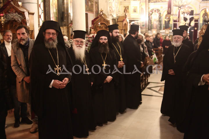 Επίσκοπος Χριστουπόλεως Βαρνάβας στον πανηγυρίζοντα Άγιο Σπυρίδωνα Σταδίου: Ο πλούτος ο δικός μας θα είναι πλούτος αγάπης. Αγάπη στον Θεό και στον συνάνθρωπο (Εικόνες) 