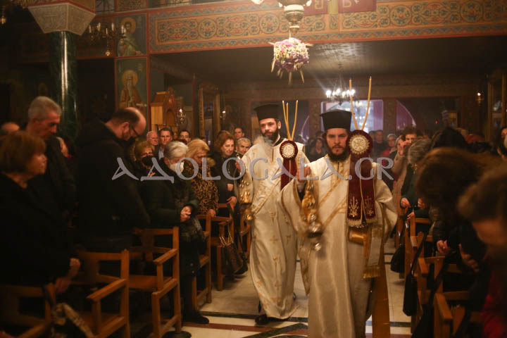 Λαμπρός Εσπερινός για τον Άγιο Τρύφωνα στην Τερψιθέα Άνω Γλυφάδας (Εικόνες)