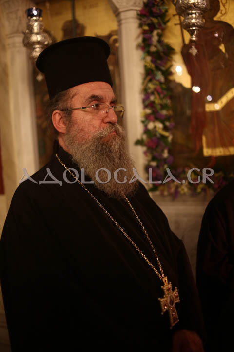 Λαμπρός Εσπερινός για τον Άγιο Τρύφωνα στην Τερψιθέα Άνω Γλυφάδας (Εικόνες)
