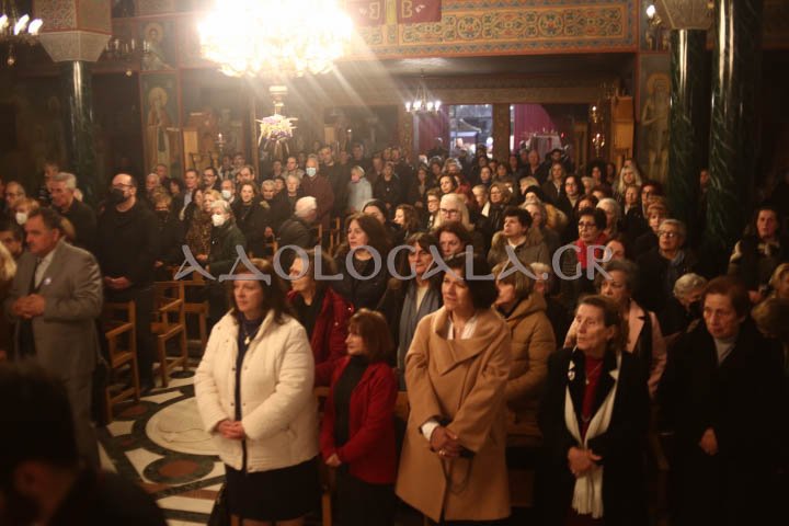 Λαμπρός Εσπερινός για τον Άγιο Τρύφωνα στην Τερψιθέα Άνω Γλυφάδας (Εικόνες)