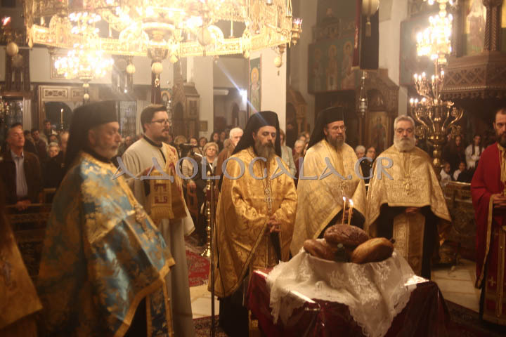 Παρουσία πλήθους πιστών η Ιερά Λιτάνευση της Εικόνας των Τριών Ιεραρχών στην Καισαριανή (Εικόνες)
