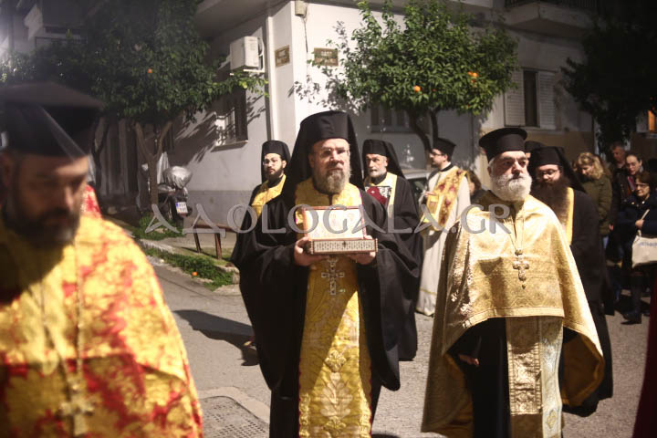 Παρουσία πλήθους πιστών η Ιερά Λιτάνευση της Εικόνας των Τριών Ιεραρχών στην Καισαριανή (Εικόνες)