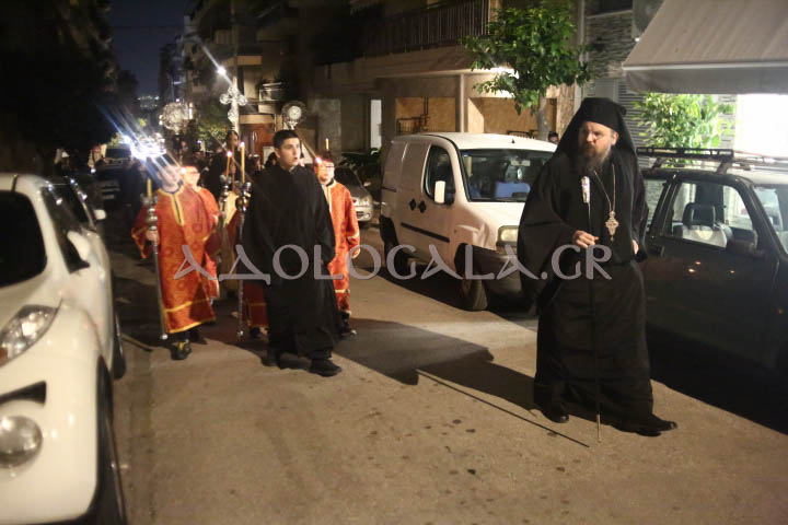 Παρουσία πλήθους πιστών η Ιερά Λιτάνευση της Εικόνας των Τριών Ιεραρχών στην Καισαριανή (Εικόνες)