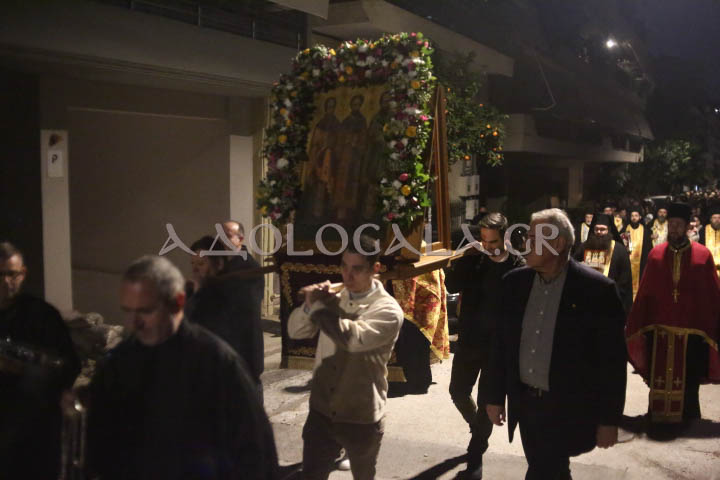 Παρουσία πλήθους πιστών η Ιερά Λιτάνευση της Εικόνας των Τριών Ιεραρχών στην Καισαριανή (Εικόνες)