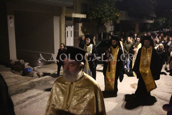Παρουσία πλήθους πιστών η Ιερά Λιτάνευση της Εικόνας των Τριών Ιεραρχών στην Καισαριανή (Εικόνες)