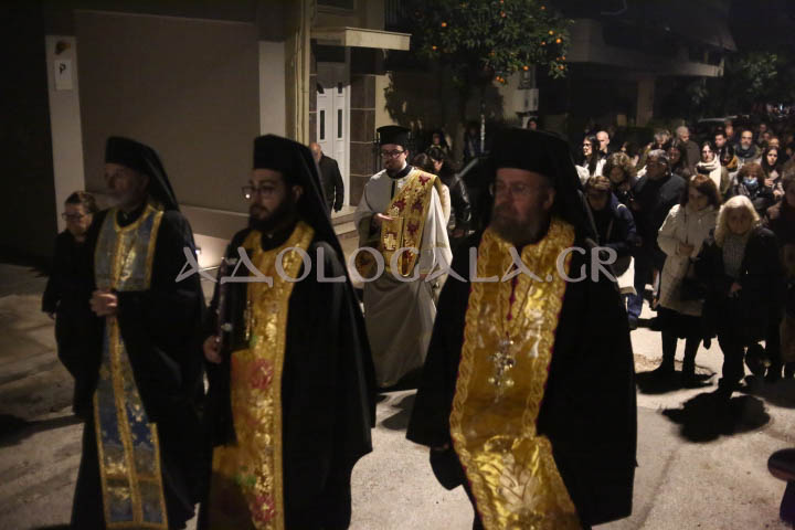 Παρουσία πλήθους πιστών η Ιερά Λιτάνευση της Εικόνας των Τριών Ιεραρχών στην Καισαριανή (Εικόνες)