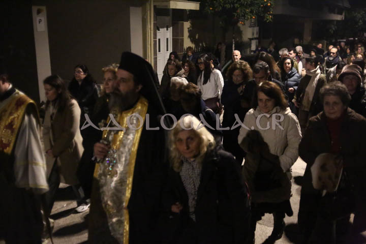 Παρουσία πλήθους πιστών η Ιερά Λιτάνευση της Εικόνας των Τριών Ιεραρχών στην Καισαριανή (Εικόνες)
