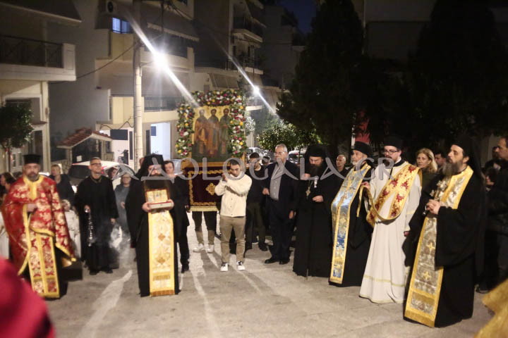 Παρουσία πλήθους πιστών η Ιερά Λιτάνευση της Εικόνας των Τριών Ιεραρχών στην Καισαριανή (Εικόνες)