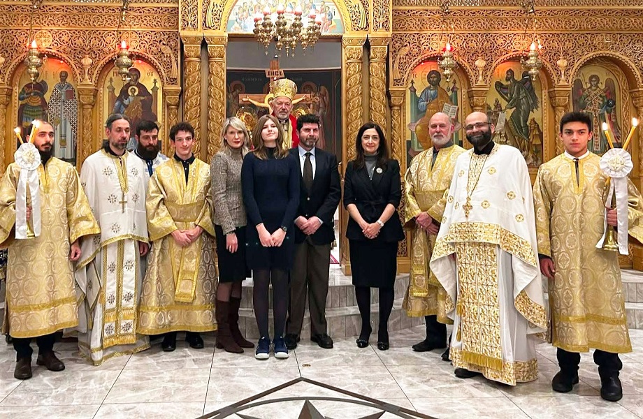 Η ποιμαντική επίσκεψη του Αρχιεπισκόπου Σωτηρίου στον Δυτικό Καναδά ενίσχυσε τις ελληνορθόδοξες κοινότητες σε Βανκούβερ, Βικτώρια και Surrey, με λαμπρές ακολουθίες, συναντήσεις και πνευματικά μηνύματα ενότητας, 
Αρχιεπίσκοπος Σωτήριος, Δυτικός Καναδάς, Βανκούβερ, Βικτώρια, Surrey, Ελληνορθόδοξη Εκκλησία, Θεία Λειτουργία, Υπαπαντή, Άγιος Φώτιος, Οικουμενικός Πατριάρχης Βαρθολομαίος, ελληνική ομογένεια Καναδά, ποιμαντική επίσκεψη
