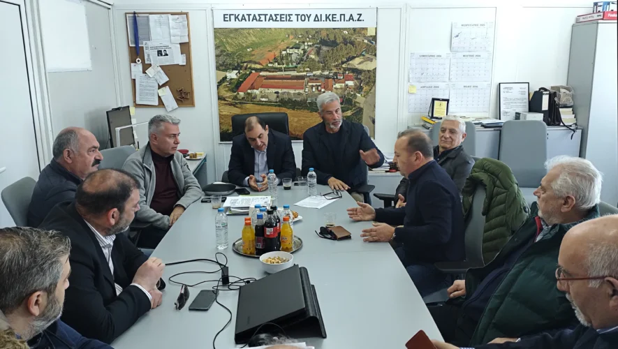 Στον Περιβαλλοντικό Σύνδεσμο Δήμων Αθήνας - Πειραιά, η πρώτη σύσκεψη πυροπροστασίας για την Αττική, με συμμετοχή του υφυπουργού Κ. Κατσαφάδου