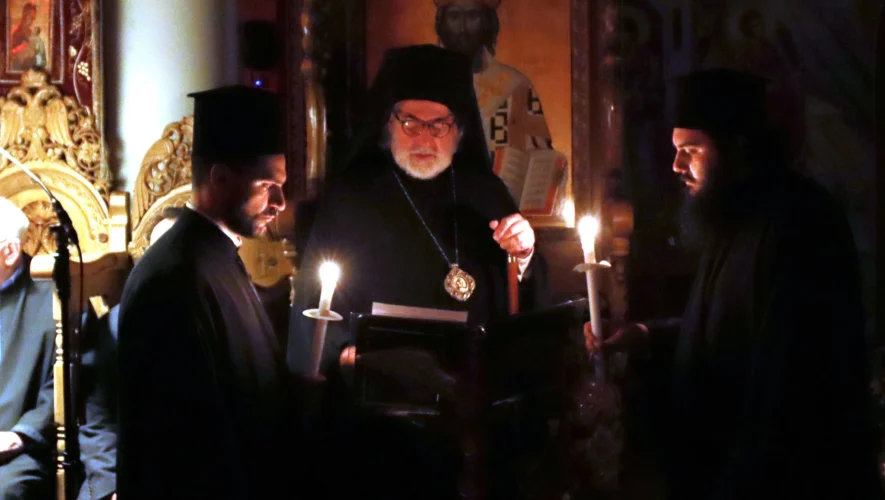Με κατάνυξη τελέστηκε ο Εσπερινός της Συγχωρήσεως στο Λονδίνο από τον Αρχιεπίσκοπο Νικήτα, σηματοδοτώντας την έναρξη της Αγίας και Μεγάλης Τεσσαρακοστής με μήνυμα νηστείας, συγχώρησης και πνευματικής αναγέννησης.