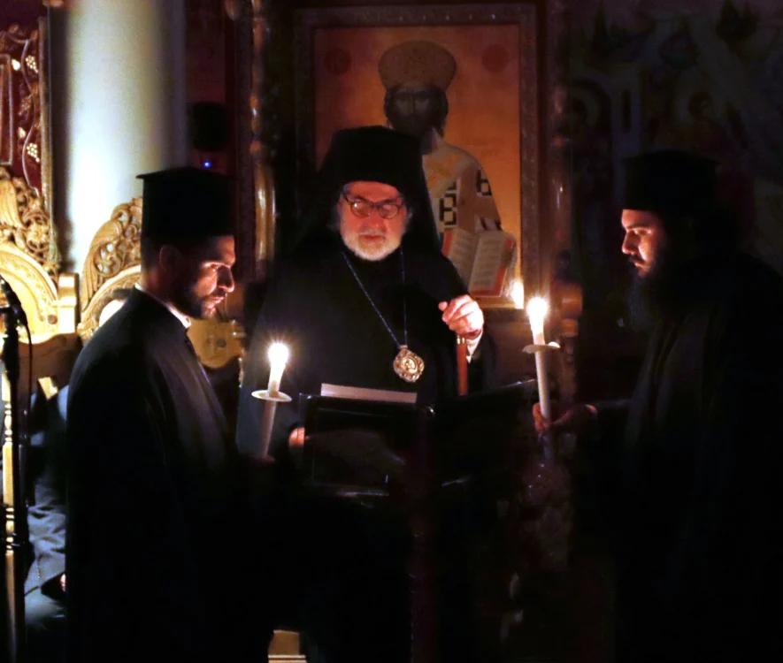 Με κατάνυξη τελέστηκε ο Εσπερινός της Συγχωρήσεως στο Λονδίνο από τον Αρχιεπίσκοπο Νικήτα, σηματοδοτώντας την έναρξη της Αγίας και Μεγάλης Τεσσαρακοστής με μήνυμα νηστείας, συγχώρησης και πνευματικής αναγέννησης.