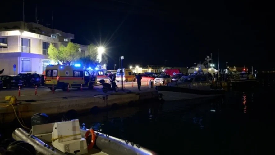 15 άνθρωποι είναι νεκροί μέχρι στιγμής μετά τη σύγκρουση στη θαλάσσια περιοχή Μυρσινιδίου της Χίου