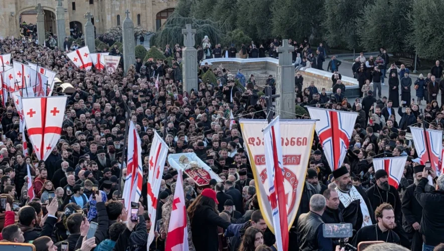 Οι Γεωργιανοί αποτίουν φόρο τιμής στον αείμνηστο Πατριάρχη Ηλία Β' - Ο Πατριάρχης, θα κηδευτεί στον Καθεδρικό Ναό Σιόνι στην Τιφλίδα στις 22 Μαρτίου