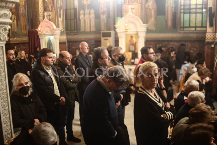 Μεγάλη Δευτέρα Εσπέρας στην Αγία Βαρβάρα παλαιού Φαλήρου (Εικόνες) 