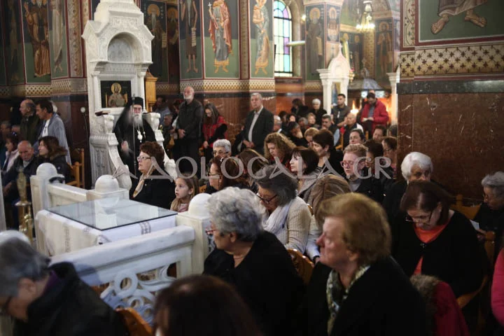 Μεγάλη Δευτέρα Εσπέρας στην Αγία Βαρβάρα παλαιού Φαλήρου (Εικόνες)