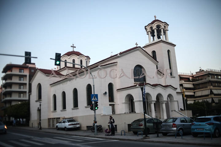Μεγάλη Δευτέρα Εσπέρας στην Αγία Βαρβάρα παλαιού Φαλήρου (Εικόνες) 