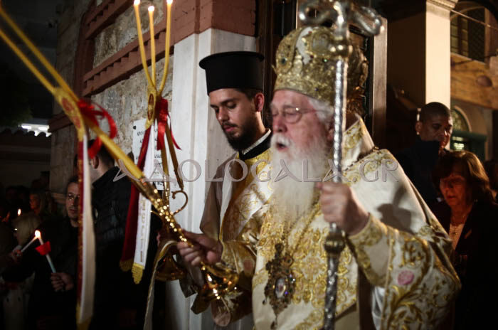 Παννυχίδα Αναστάσεως και Αναστάσιμη Αρχιερατική Θεία Λειτουργία στον Άγιο Νικόλαο Πτωχοκομείου Αθηνών (Εικόνες) 