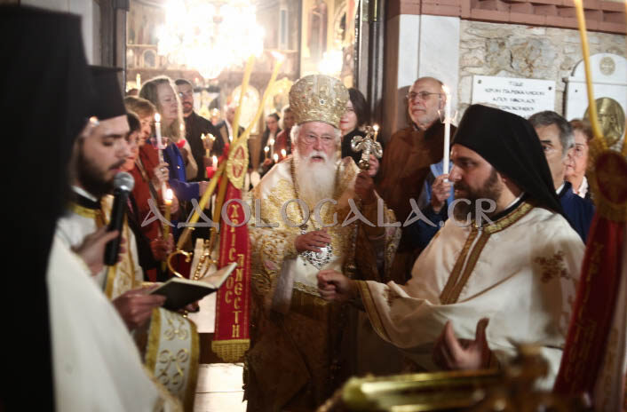 Παννυχίδα Αναστάσεως και Αναστάσιμη Αρχιερατική Θεία Λειτουργία στον Άγιο Νικόλαο Πτωχοκομείου Αθηνών (Εικόνες) 